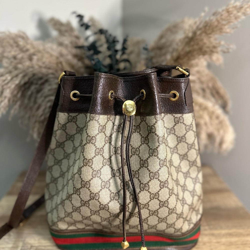 Gucci GG Supreme Ophidia Vintage Bucket Bag
